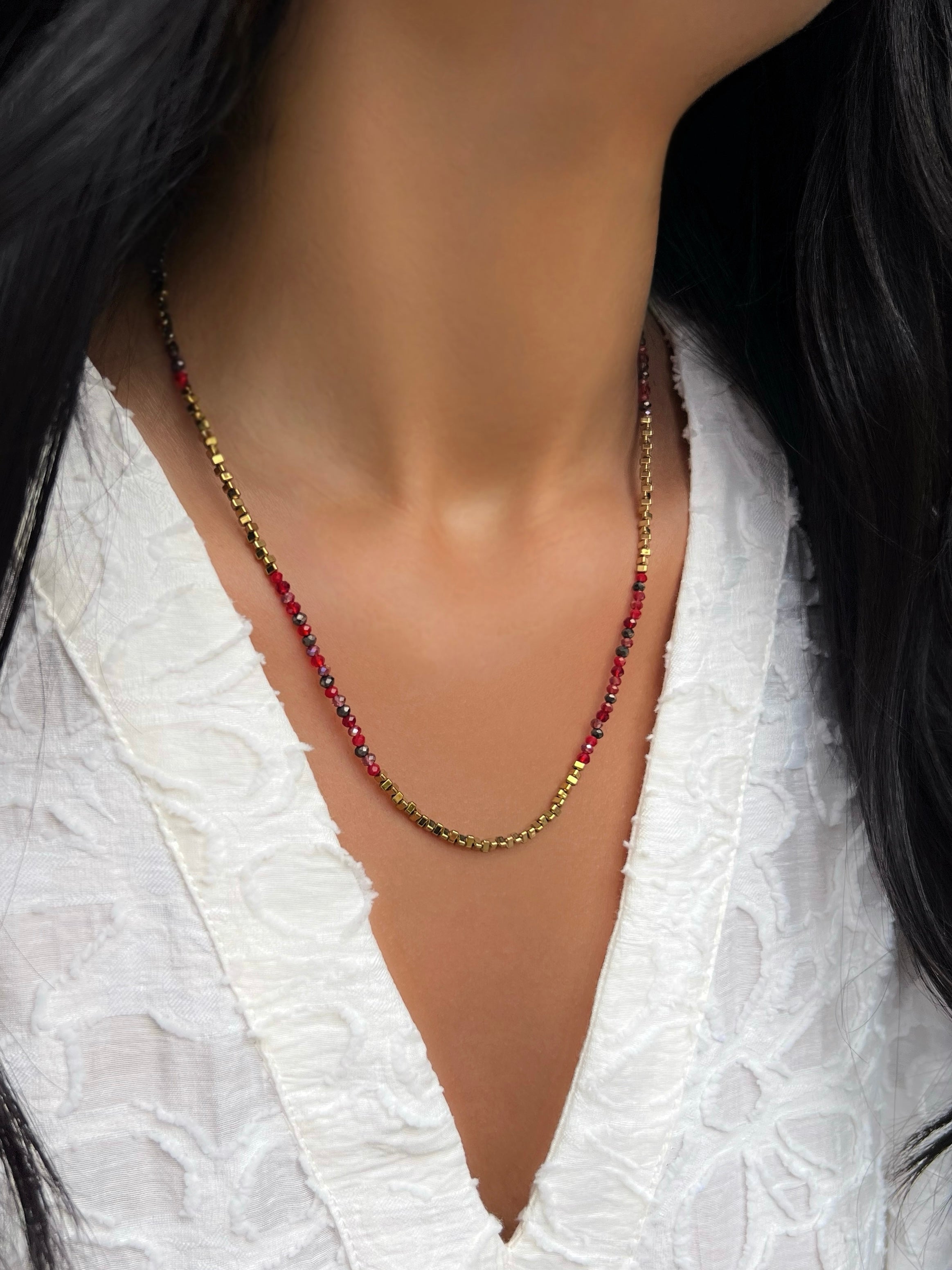 Colar Hematitas Com Mix Cristais Vermelhos 50cm