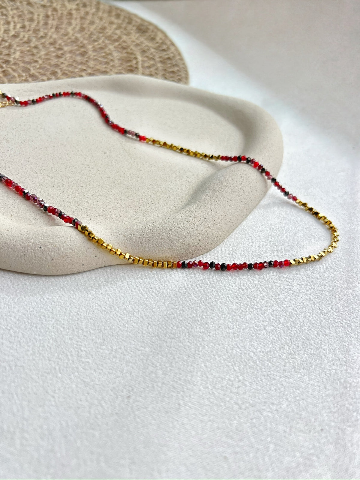 Colar Hematitas Com Mix Cristais Vermelhos 50cm