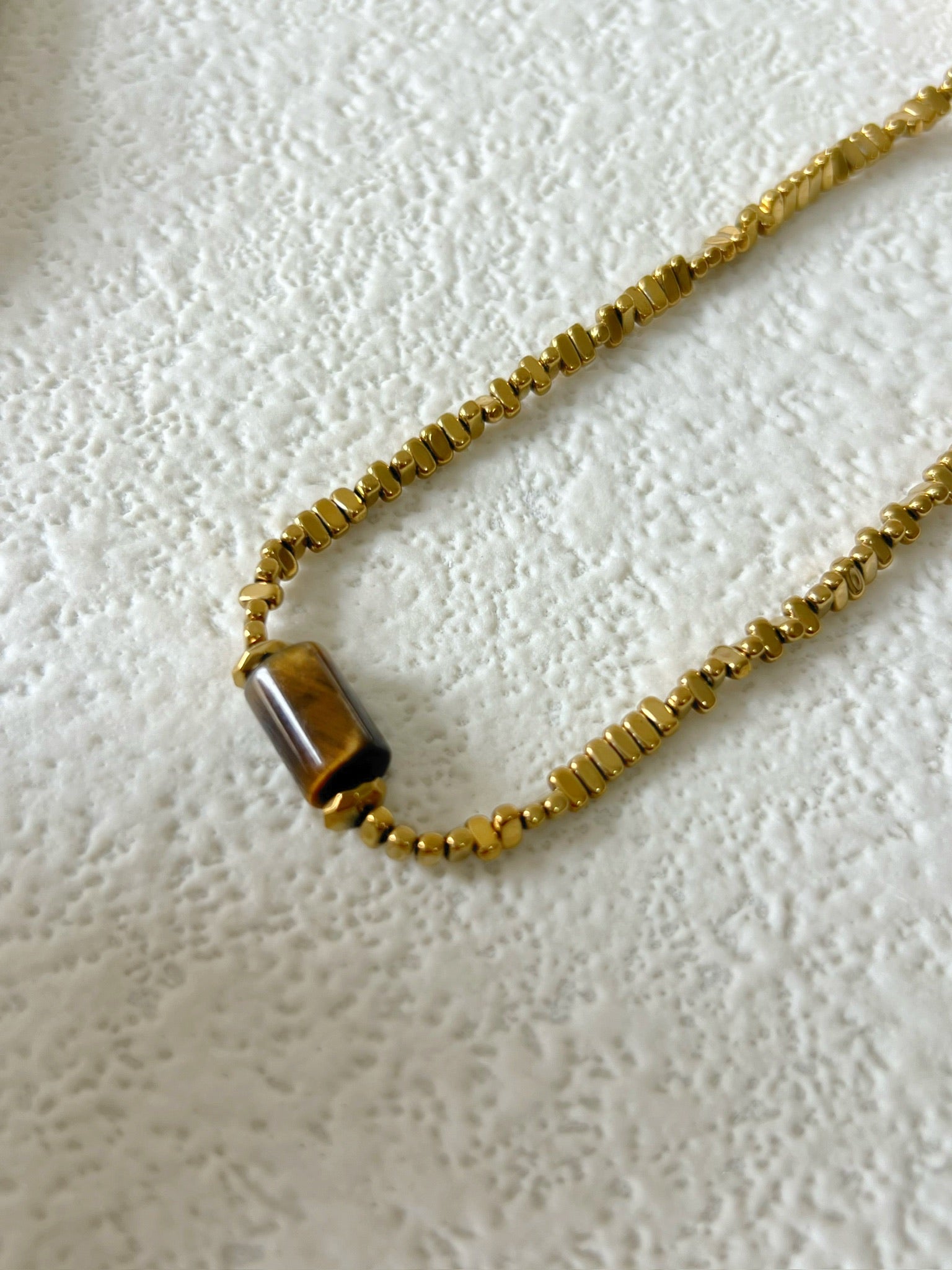 Colar Hematitas Com Pedra Olho de Tigre 40cm