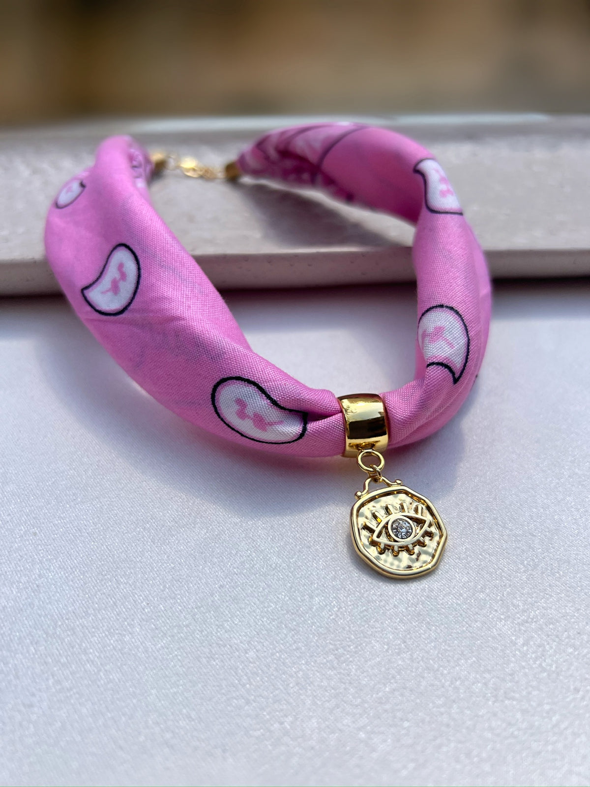 Colar Lenço Rosa Pingente Olho Grego 43cm