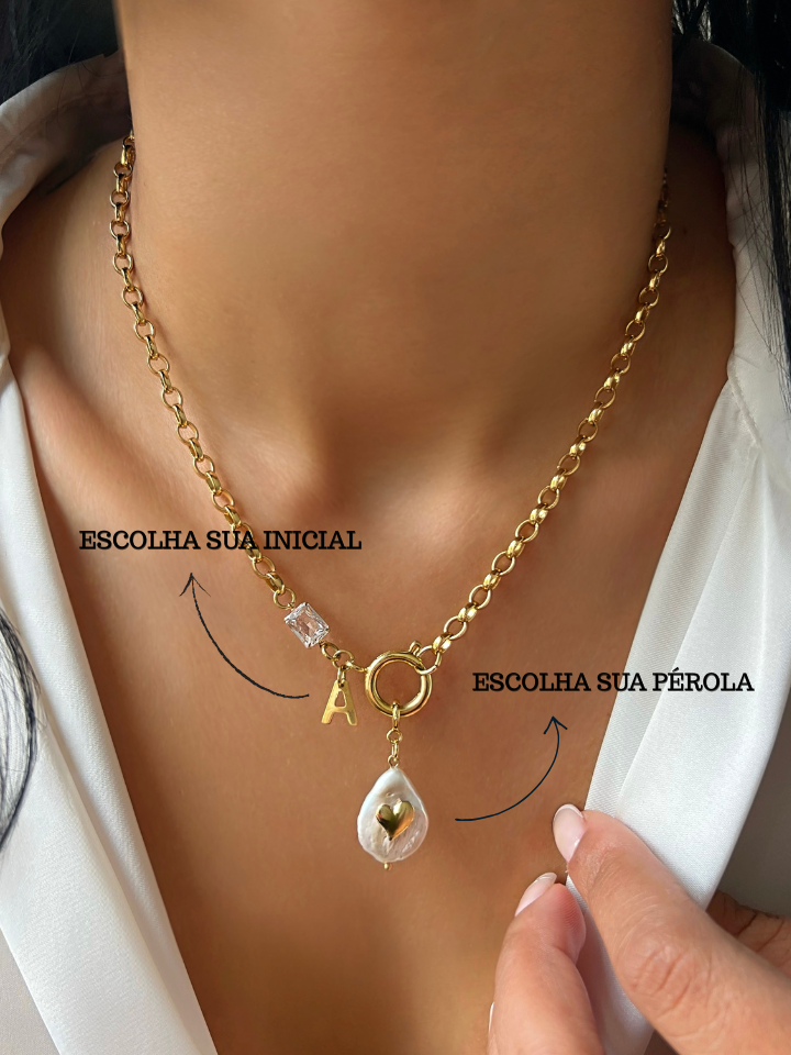 Colar Mini Portuguesa Com Pérola Barroca Personalizável, Baguete Zircônia e Inicial 45cm