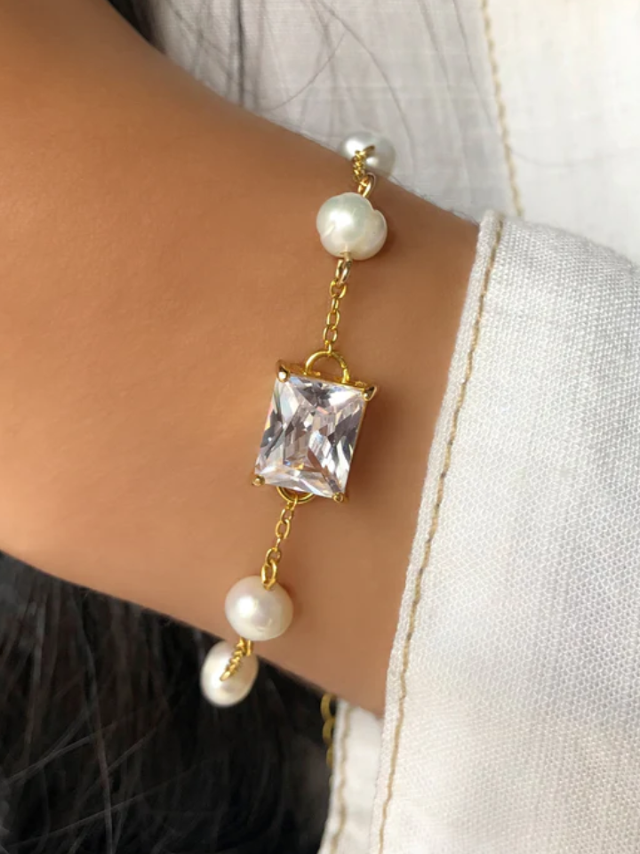 Pulseira Helena Com Pérolas E Baguete Zircônia Branca 16cm
