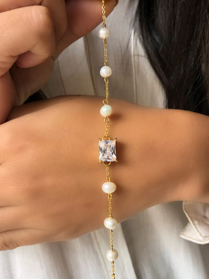 Pulseira Helena Com Pérolas E Baguete Zircônia Branca 16cm