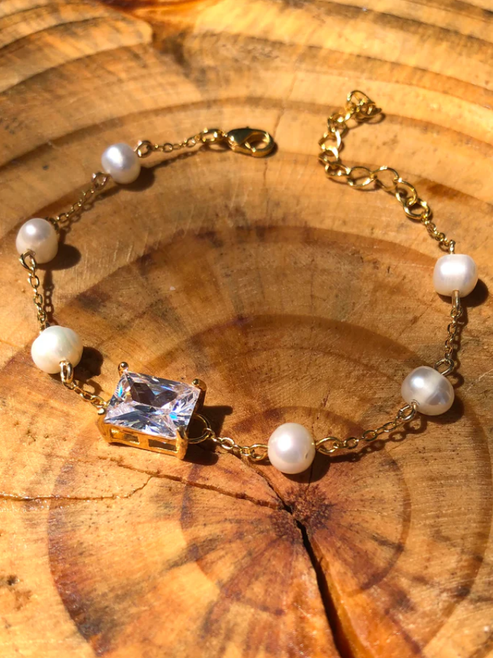 Pulseira Helena Com Pérolas E Baguete Zircônia Branca 16cm