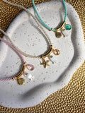 Colar Cordão Torcido Rosa Com Peixe Madrepérola E Micro Zircônia