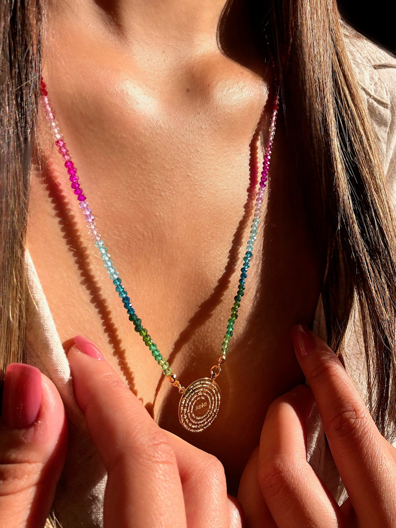 Escapulário Medalha Pai Nosso Cristais Lapidados Cores Preciosa 73cm