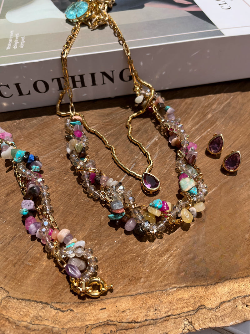 Conjunto Rebeca Torcido Com Cristais, Corrente E Cascalhos Coloridos