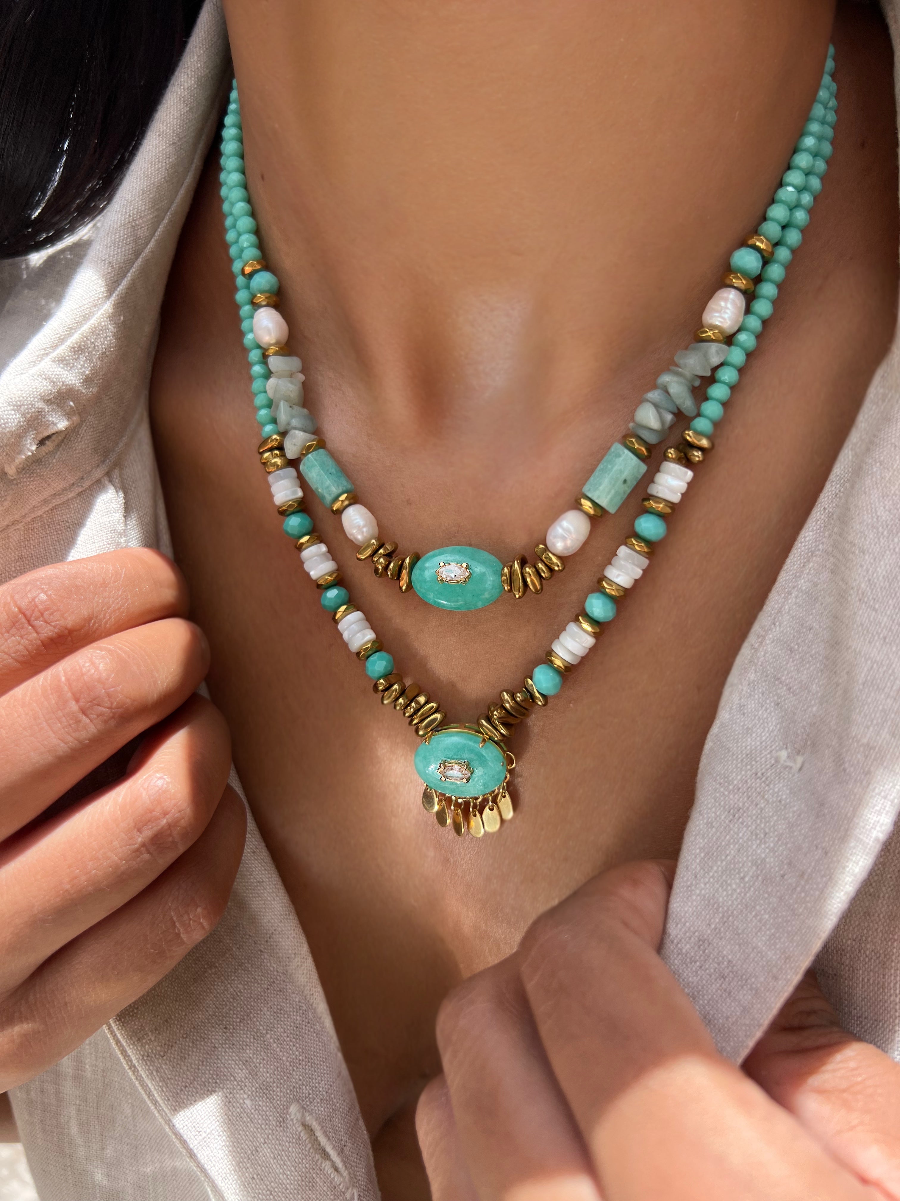 Mix De Dois Colares Pedra Amazonita e Cascalho Madrepérola Com Hematitas