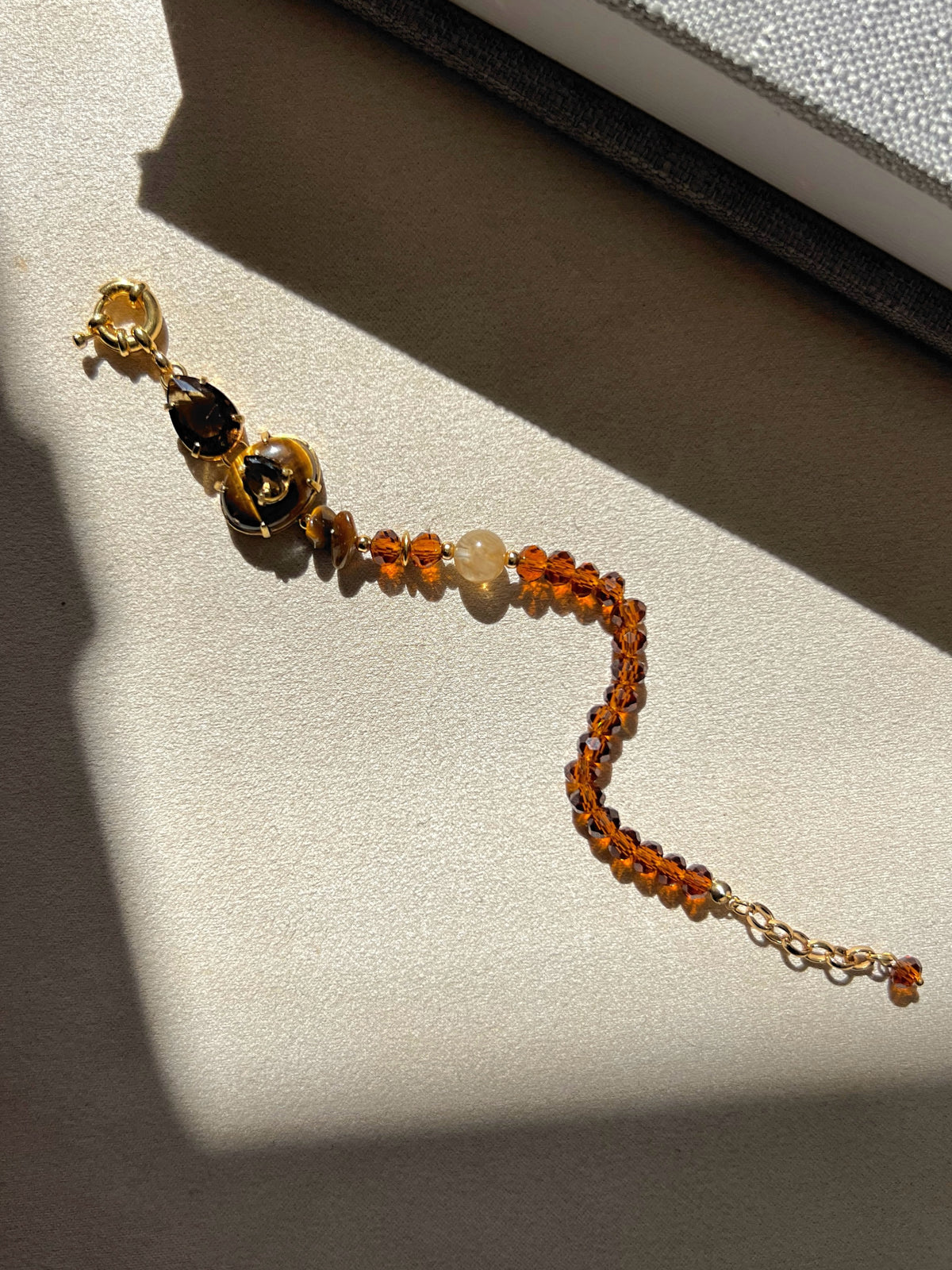 Pulseira Marrom Com Olho de Tigre 20cm