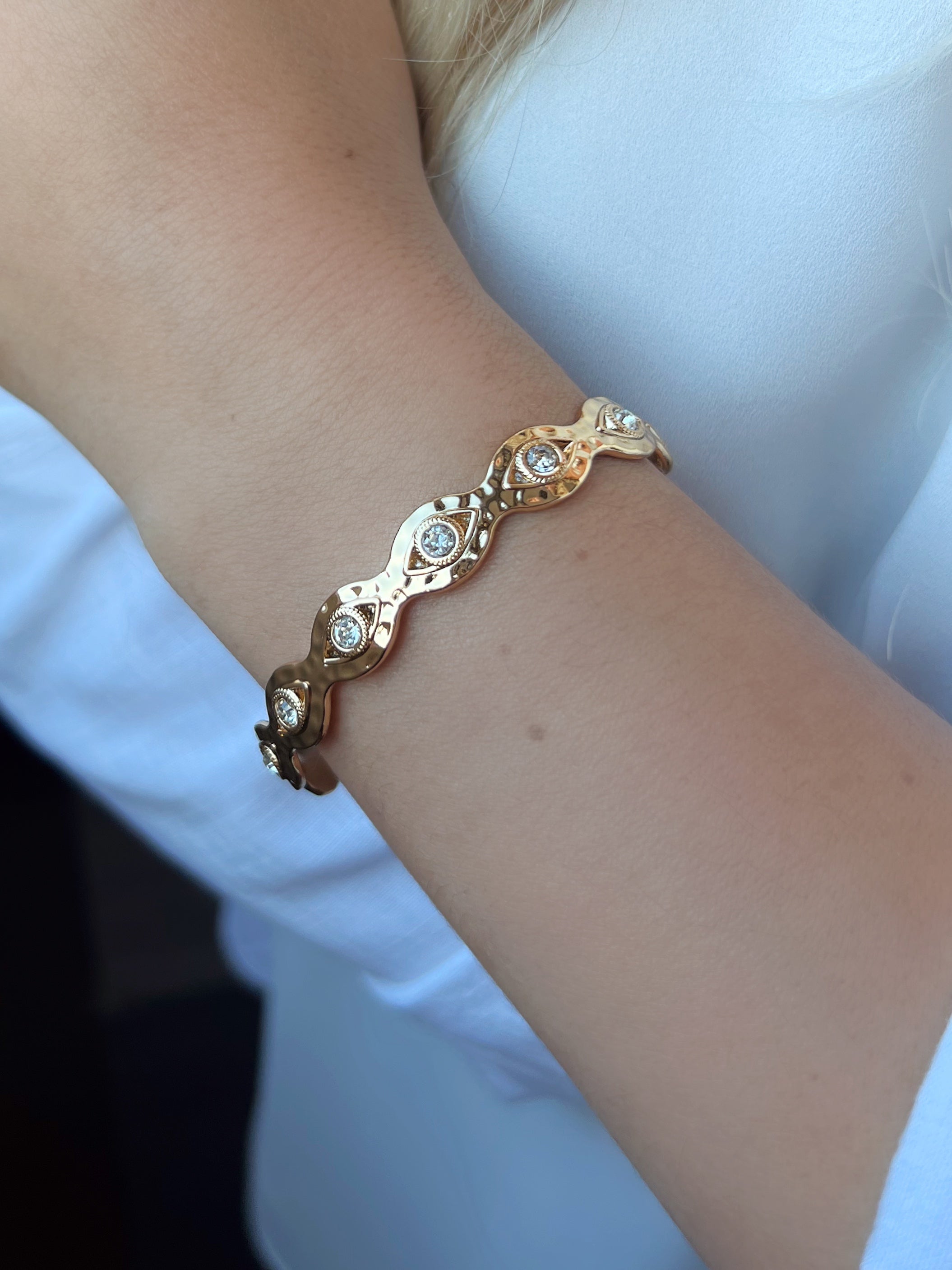 Bracelete Olho Egípcio Com Zircônia em Banho Ouro 17cm