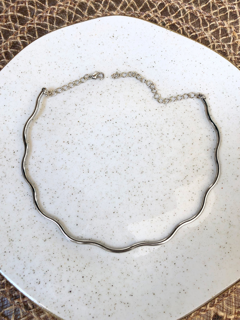 Arco Camila Ondulado Banho Ródio Branco 35cm