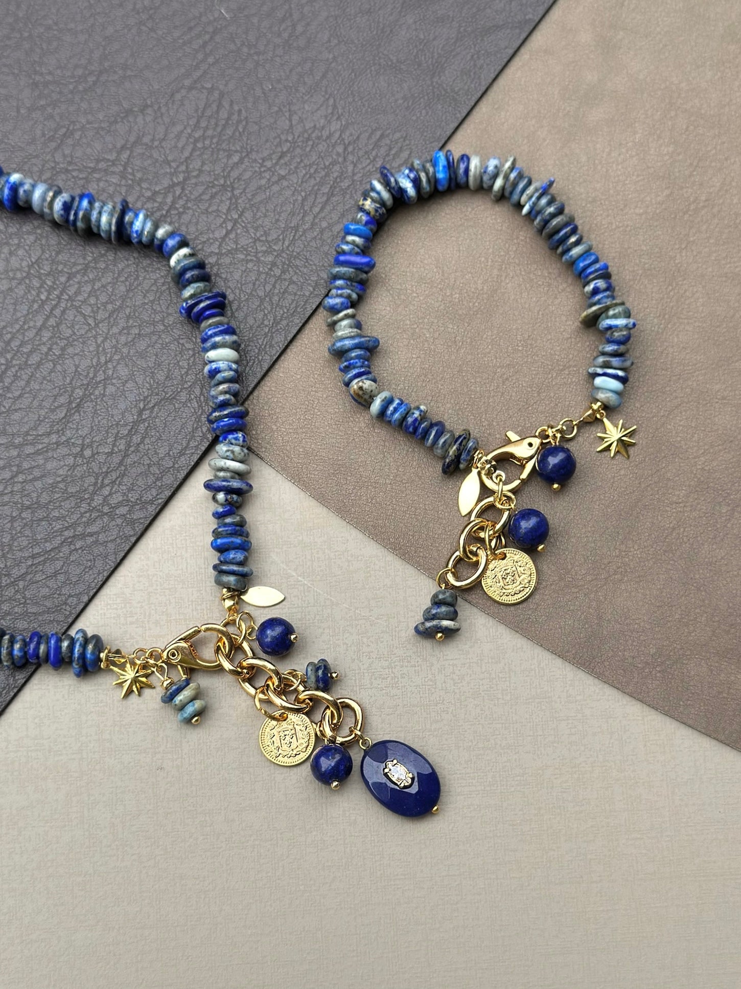 Pulseira Pedras Naturais e Cascalho Lapis Lazuli Com Pingentes