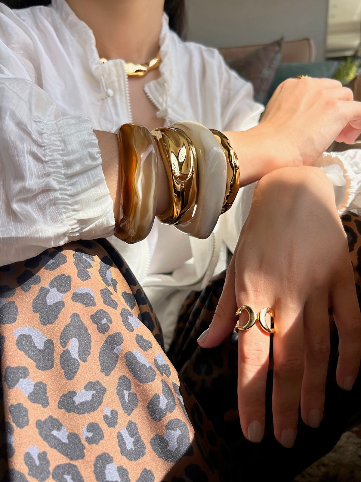 Bracelete Acrílico Quadrado Camel