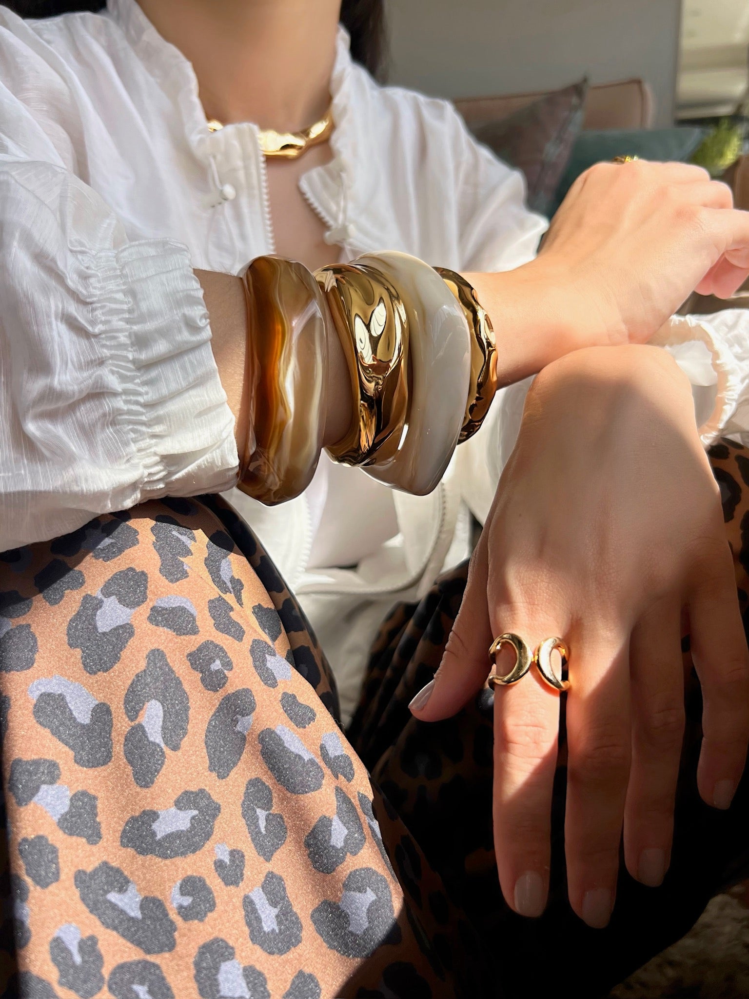 Bracelete Acrílico Quadrado Camel