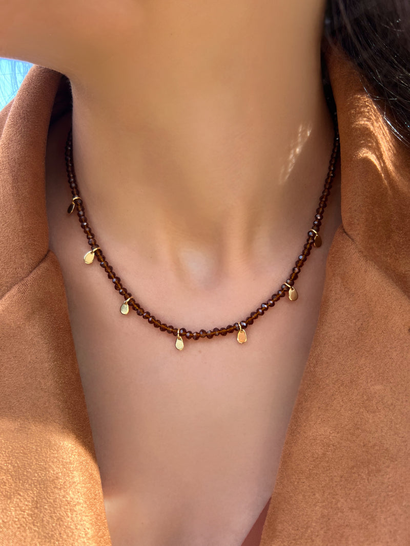 Colar Cristais Cor Marrom Escuro E Gotinhas 40cm