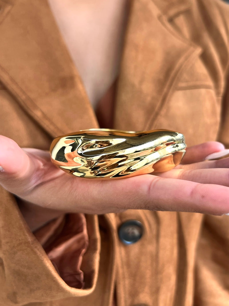 Bracelete Largo Ondulado Dourado