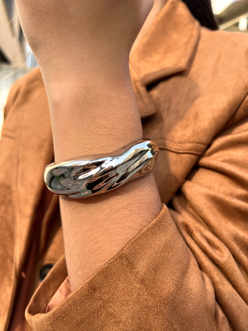 Bracelete Largo Ondulado Ródio Branco