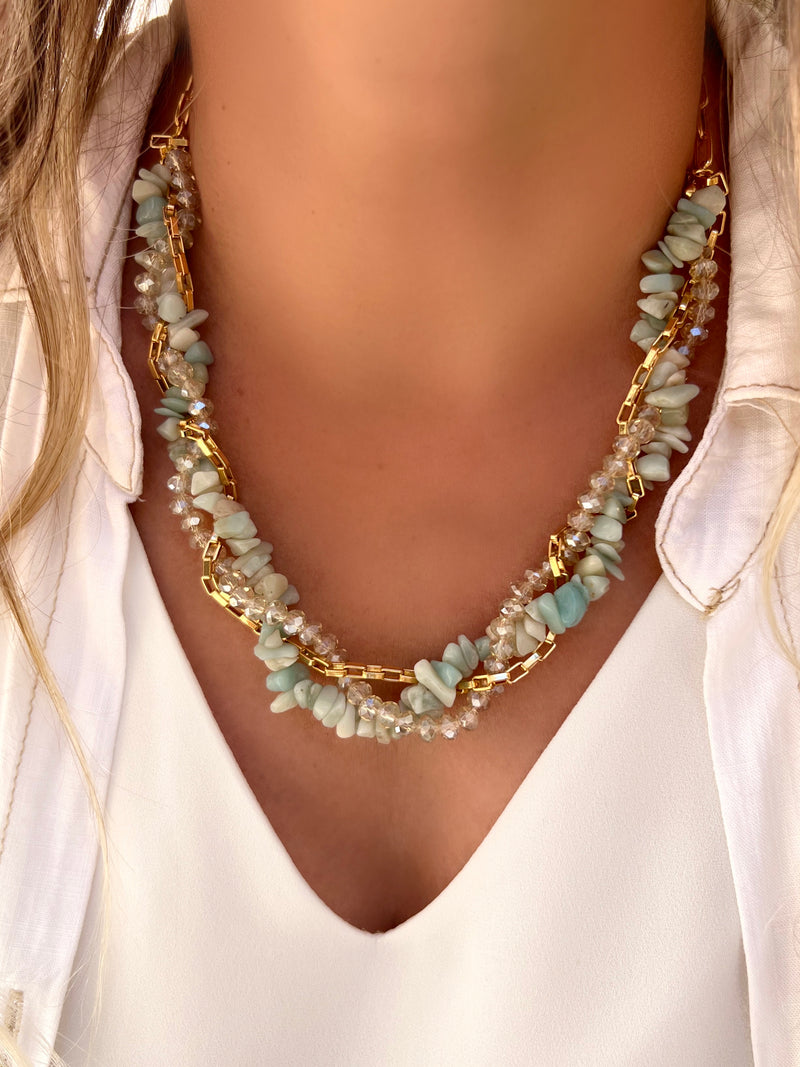 Colar Rebeca Torcido Com Cristais, Corrente E Cascalho Amazonita 50cm