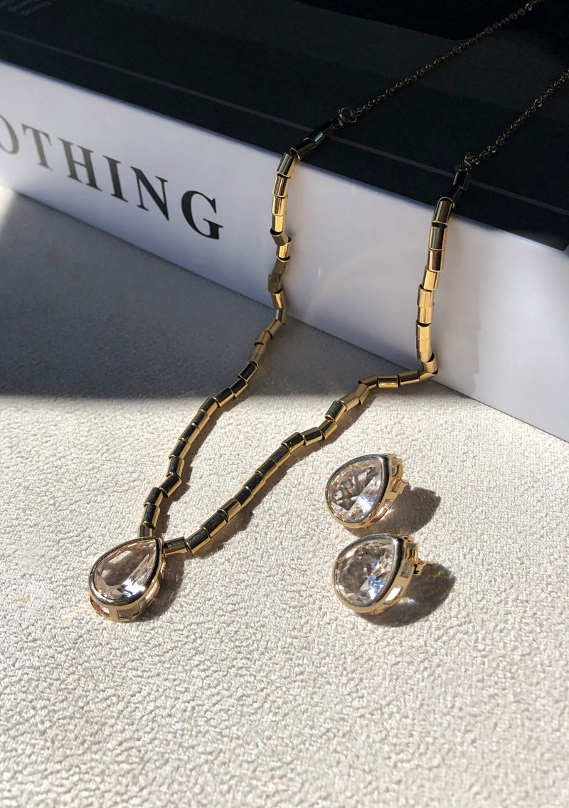 Par De Brincos Diana Gota Cristal Lapidada Cor Cristal