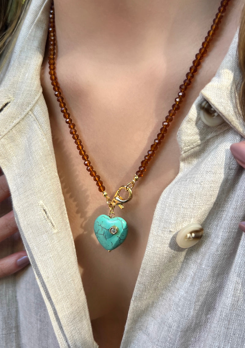Colar Cristais Marrom Com Pedra Natural Turquesa Em Formato Coração 50cm