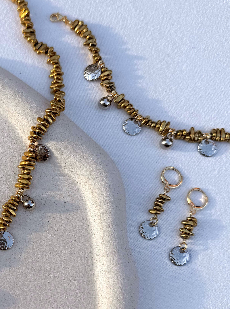 Brinco Argola Cascalho Hematita Dourado E Pin Ródio Branco