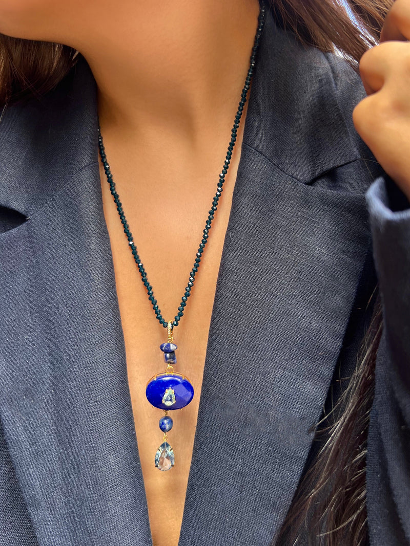 Gravata Cristais Cor Montana e Pedra Safira Azul 60cm