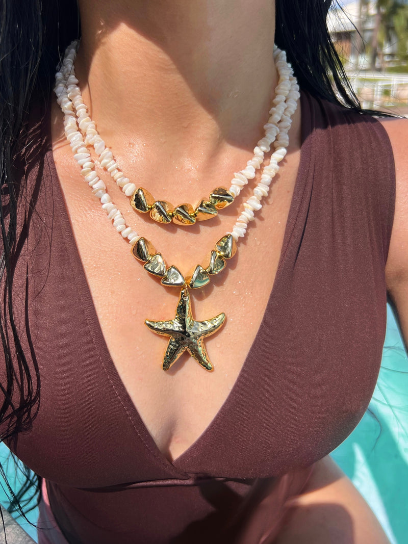 Mix De Dois Colares Com Estrela E Orgânicos Dourados