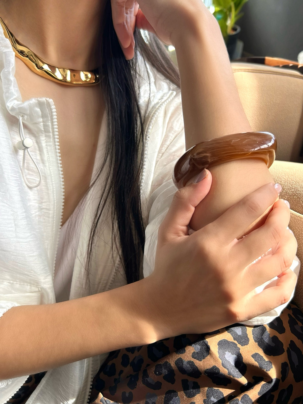 Bracelete Acrílico Quadrado Camel