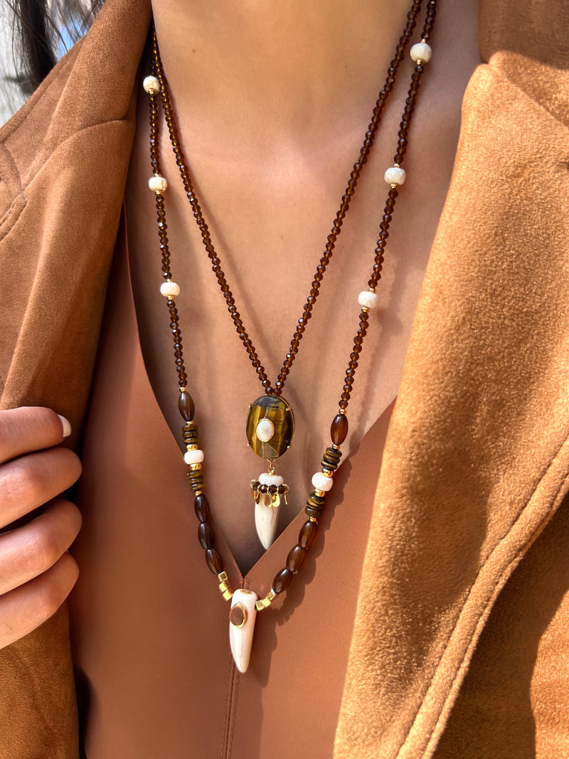 Mix De Dois Colares Pedra Natural Olho De Tigre E Dente Howlita