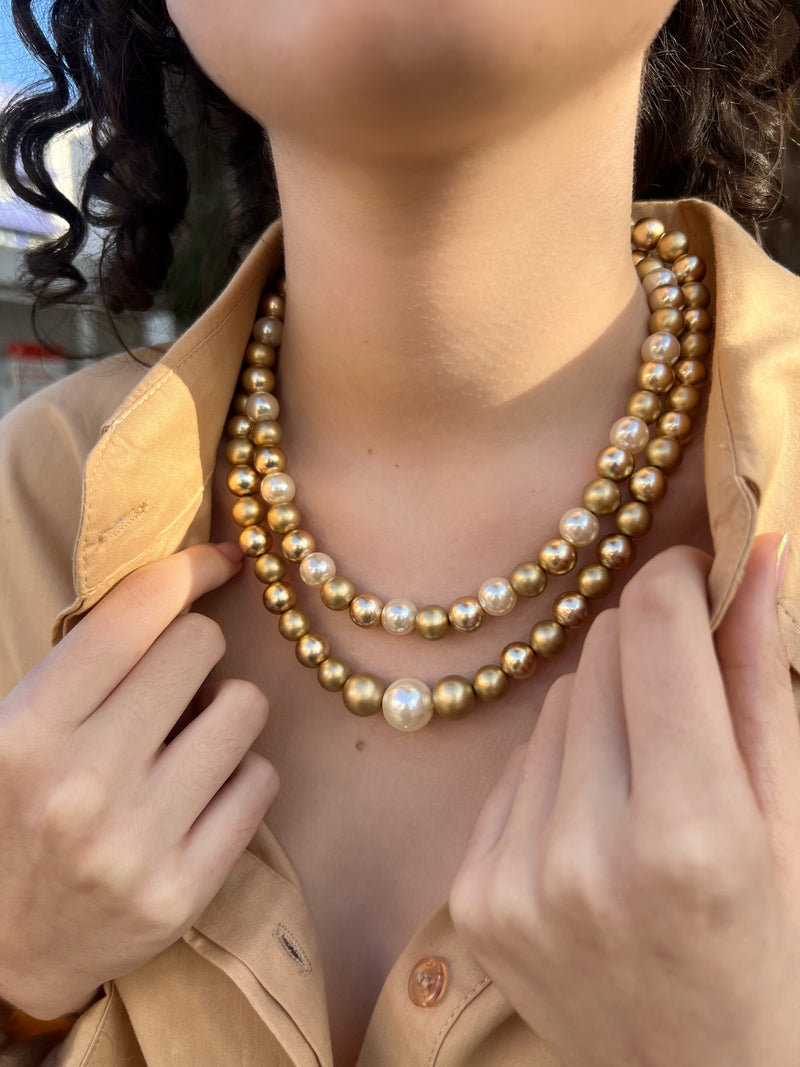 Mix De Colares Pérola Barroca Acrílica E Bolas Douradas Acrílica