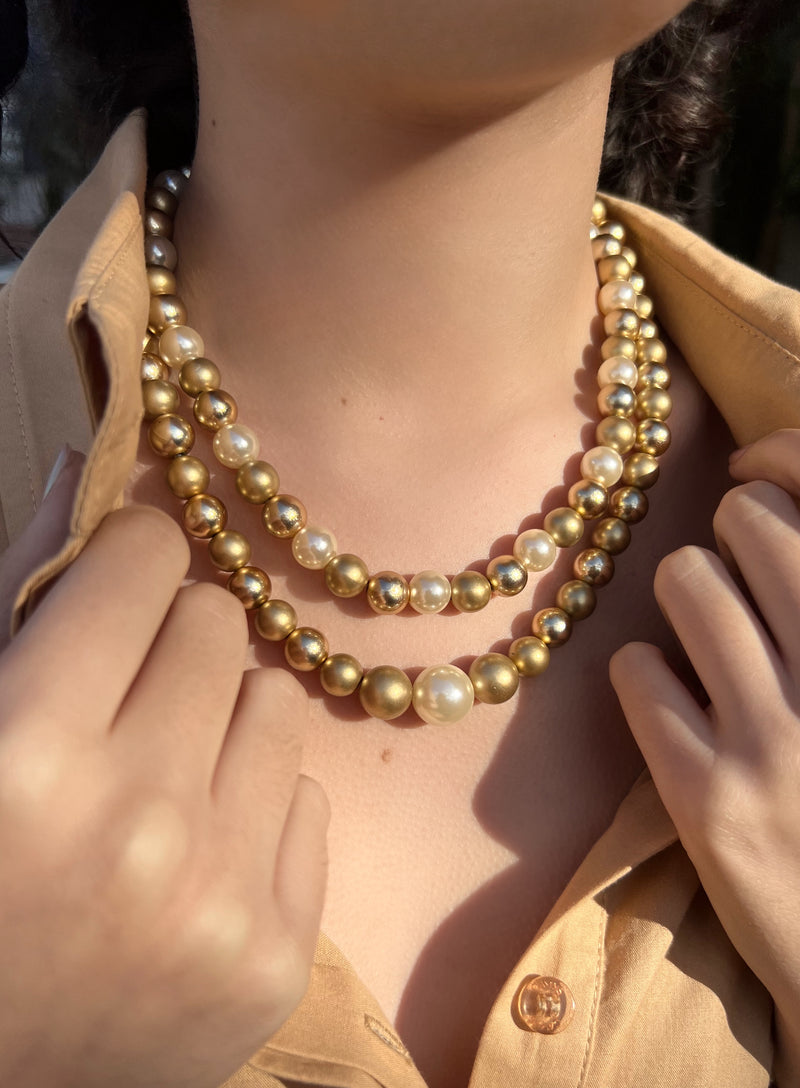 Mix De Colares Pérola Barroca Acrílica E Bolas Douradas Acrílica