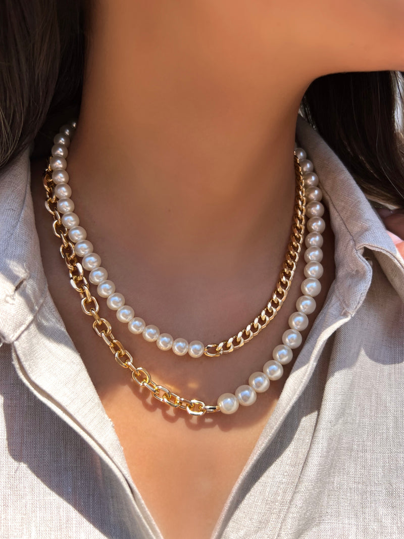 Mix De Dois Colares Corrente Leve Grume E Oval Com Pérolas Acrílicas
