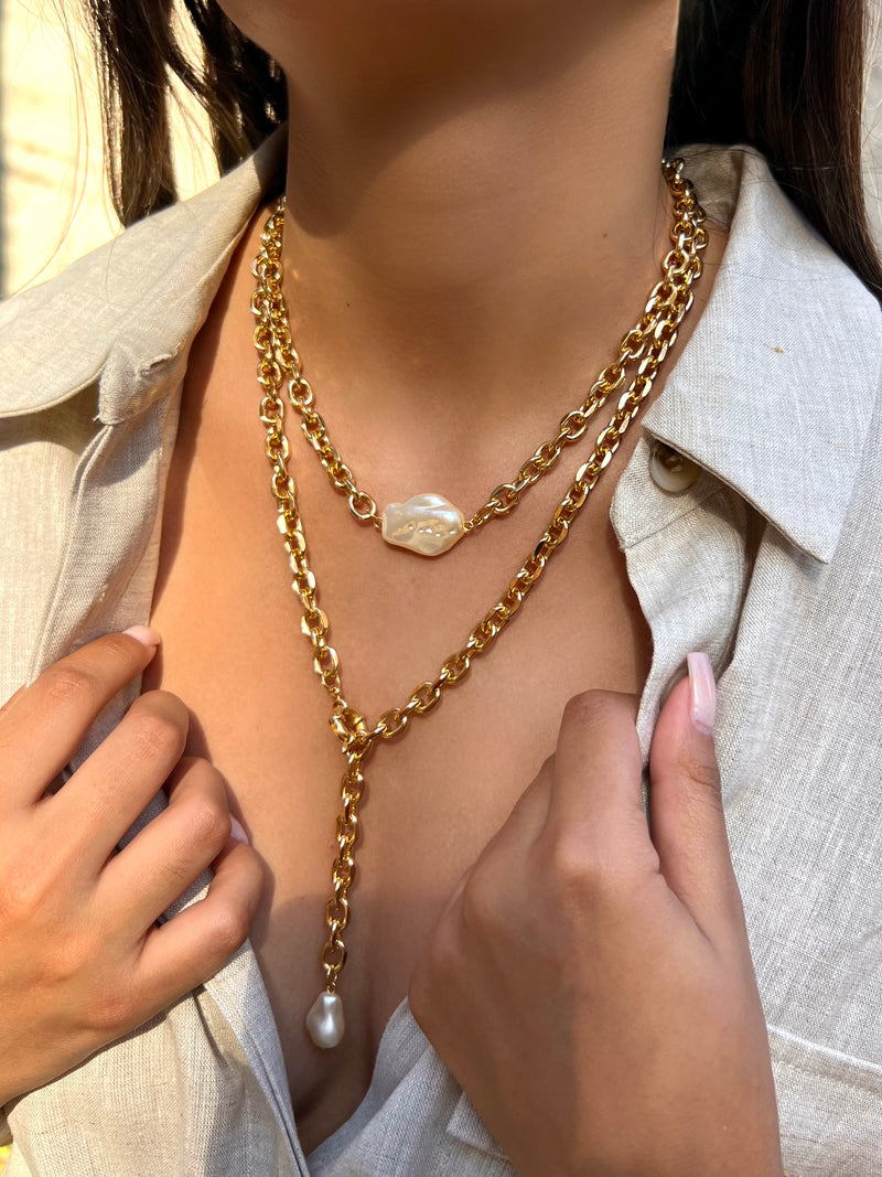 Mix De Dois Colares Corrente Leve Com Pérola Barroca Acrílica