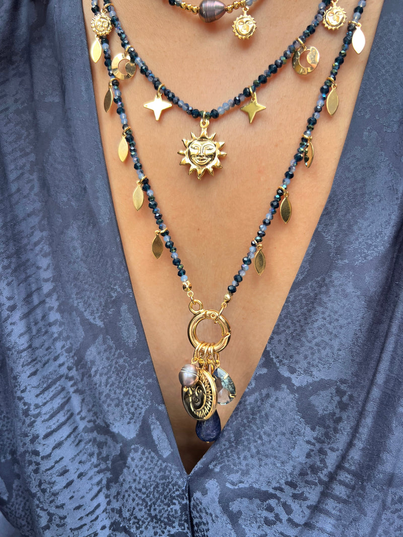 Mix De Três Colares Tons De Azul Com Pingentes De Céu