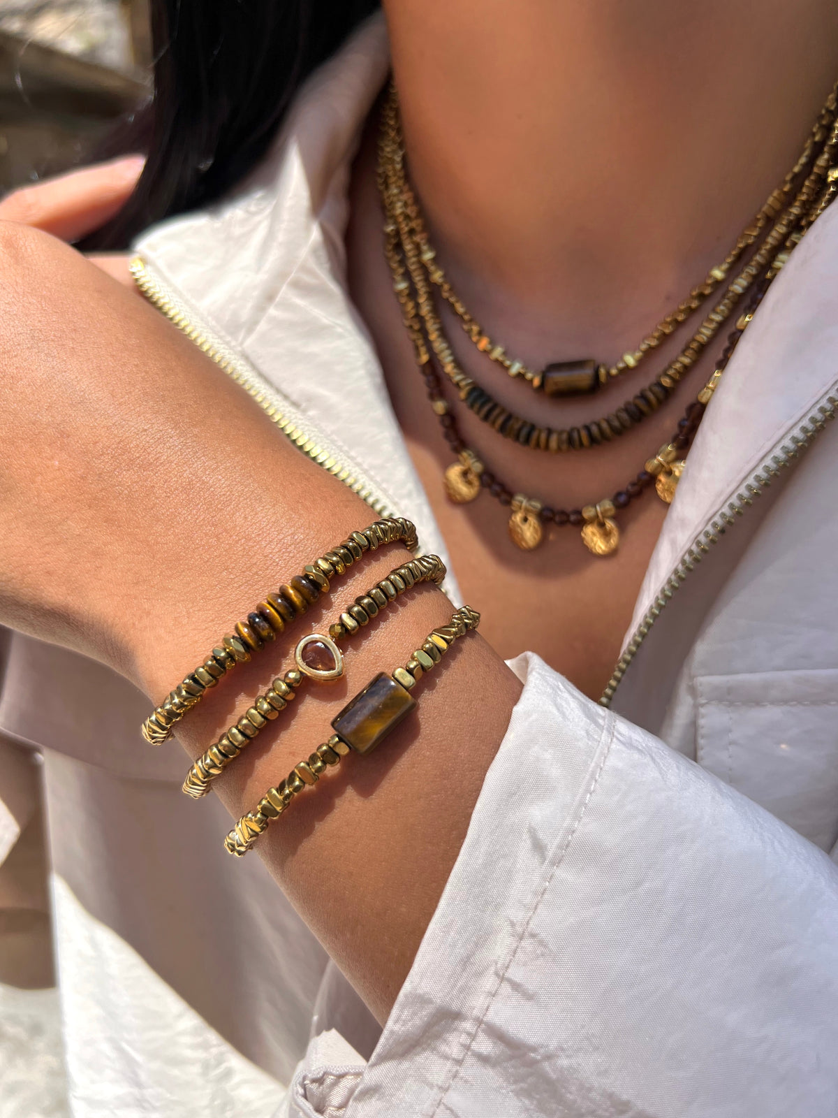 Mix De Três Pulseiras Hematita Com Pedra Olho de Tigre