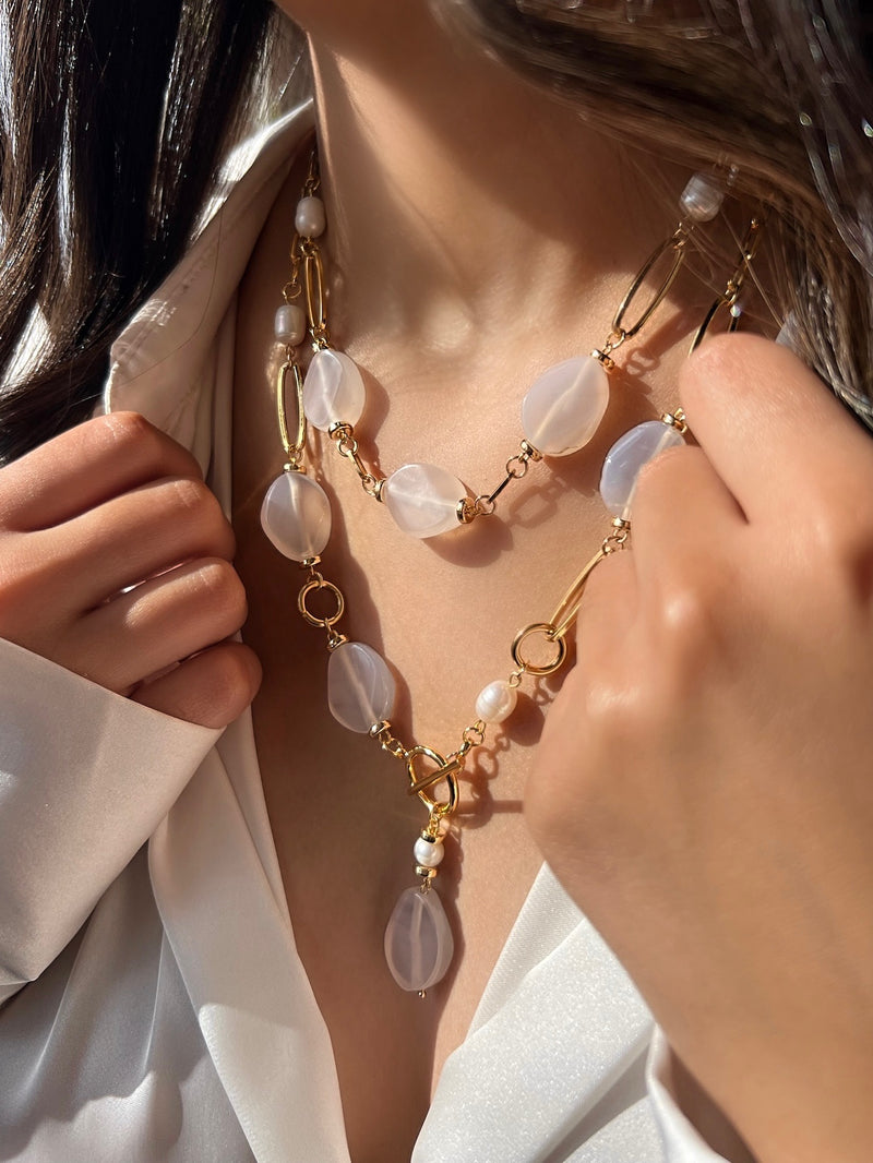 Mix De Dois Colares Com Pedras Ágata Branca