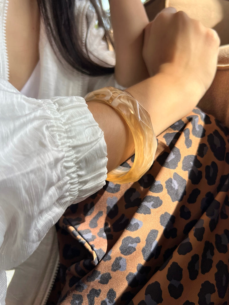 Bracelete Acrílico Quartzo