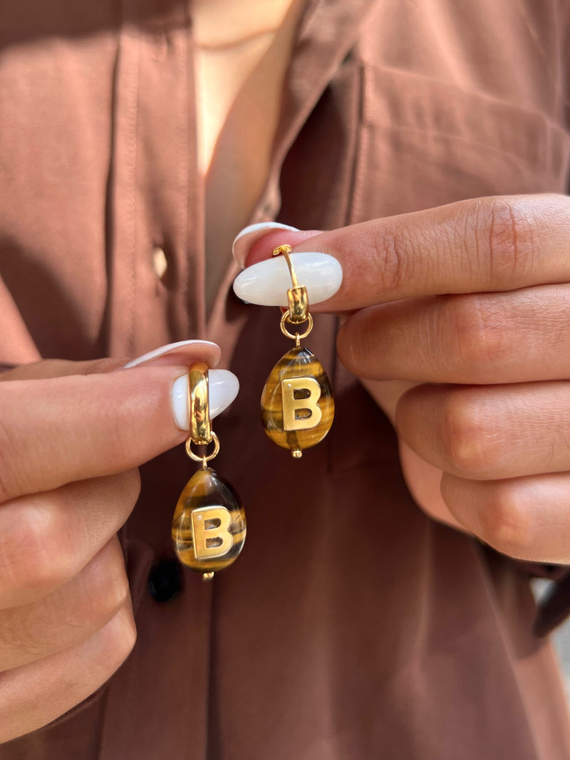 Par De Brinco Argola Inicial E Olho De Tigre