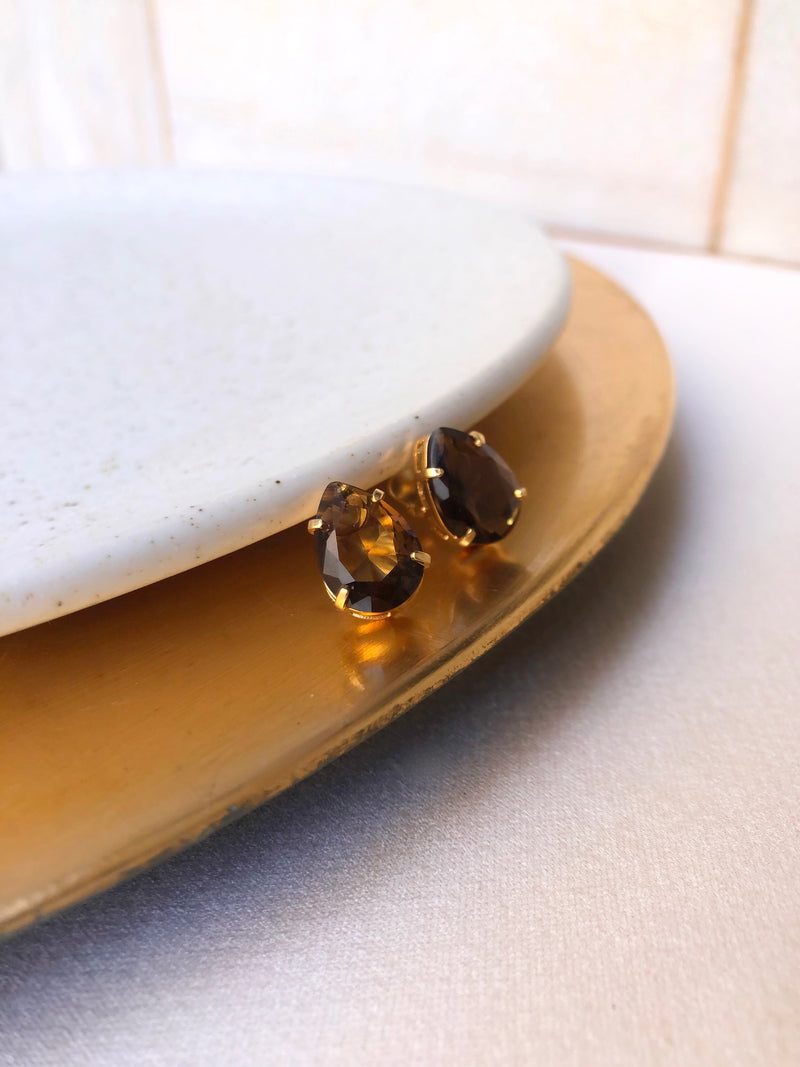 Par De Brincos Gota Cristal Lapidado Cor Marrom