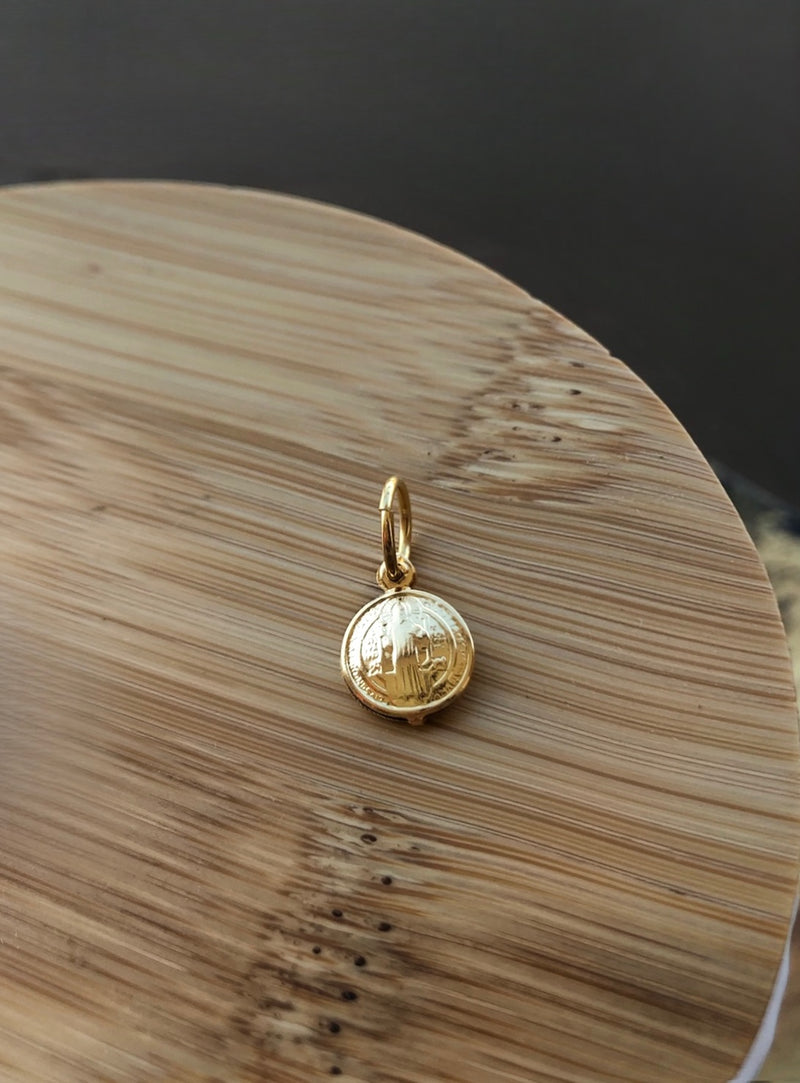 Pingente Mini São Bento*