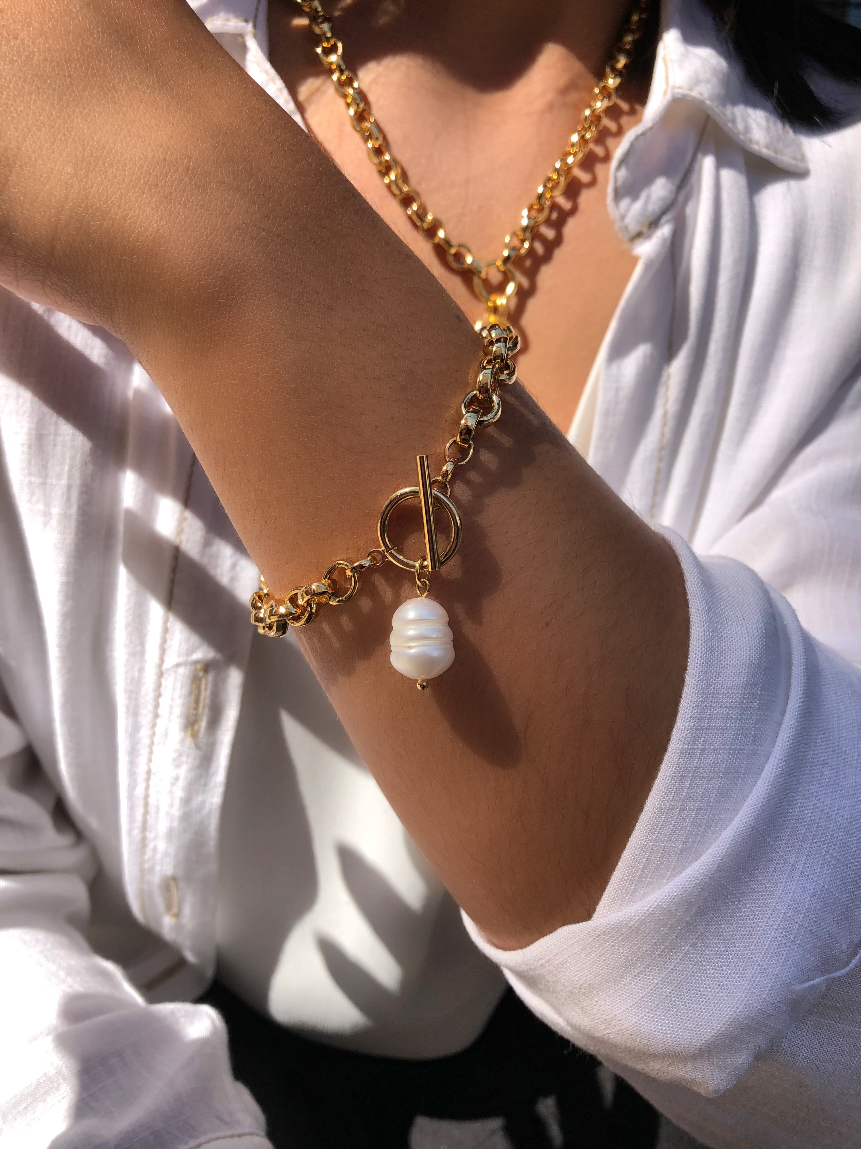 Pulseira Corrente E Elos Com Pérola Barroca E Fecho T 19cm