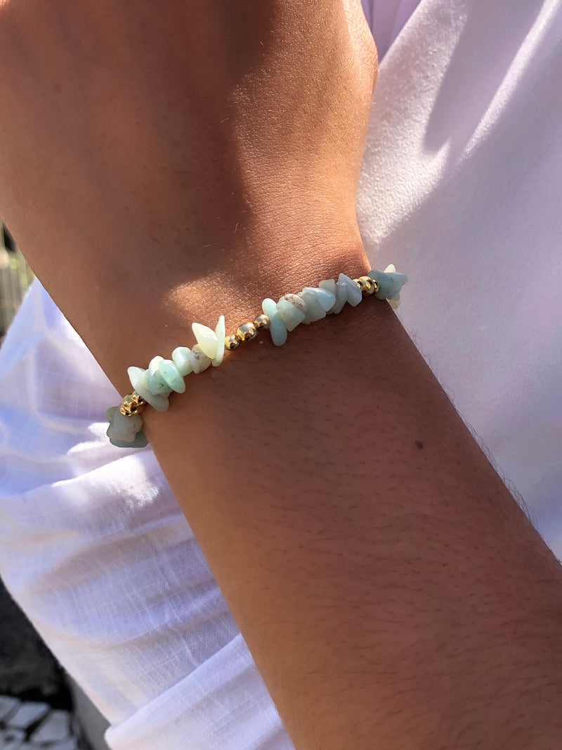 Pulseira Cascalho Amazonita E Detalhes Em Banho Ouro 16cm