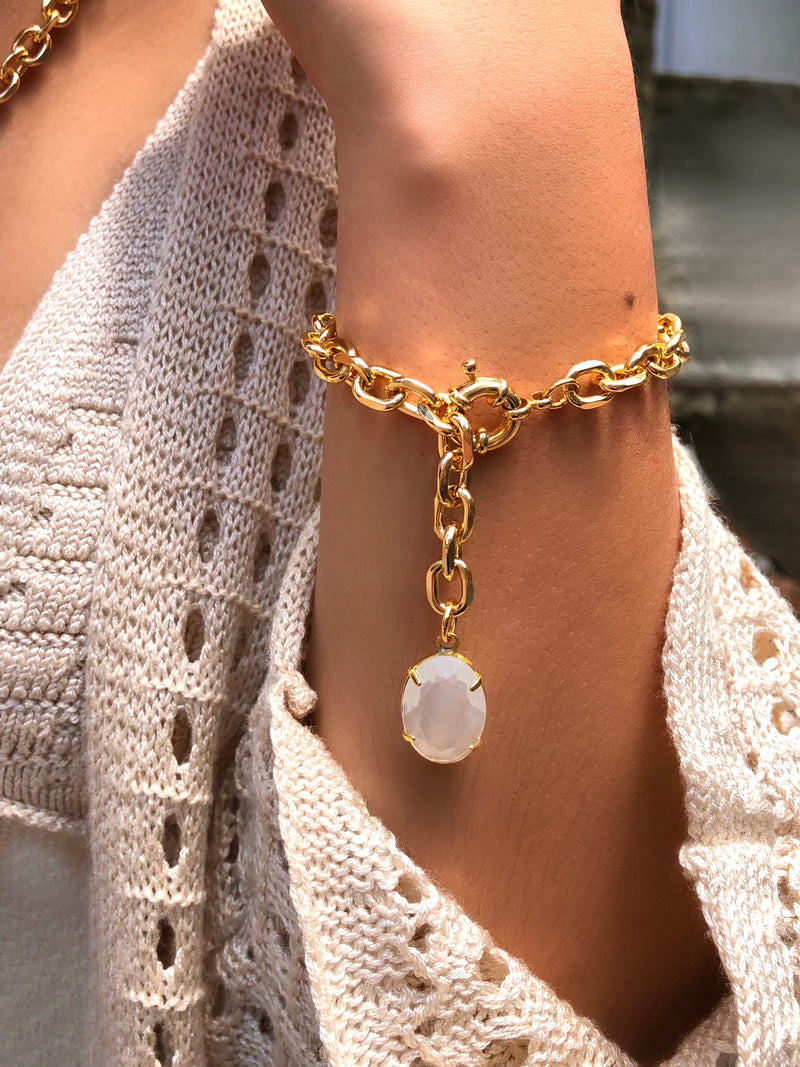 Pulseira Corrente Leve Oval Acrílica Branco Leitoso Fecho Bóia 22cm