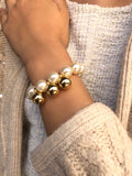 Pulseira De Pérolas Com Pingentes Pendurados