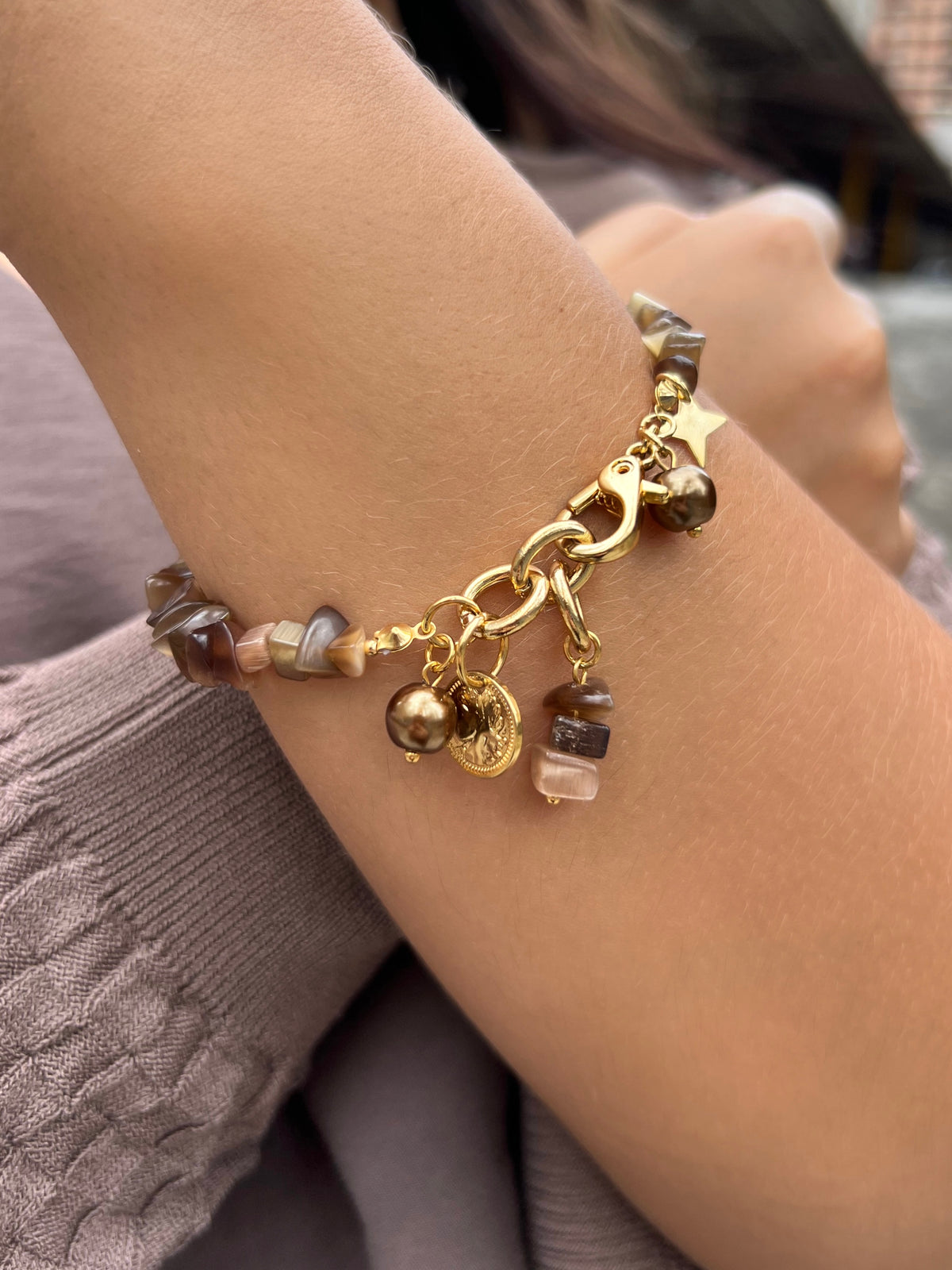 Pulseira Pedras Naturais Ágata Marrom e Pingentes 20cm