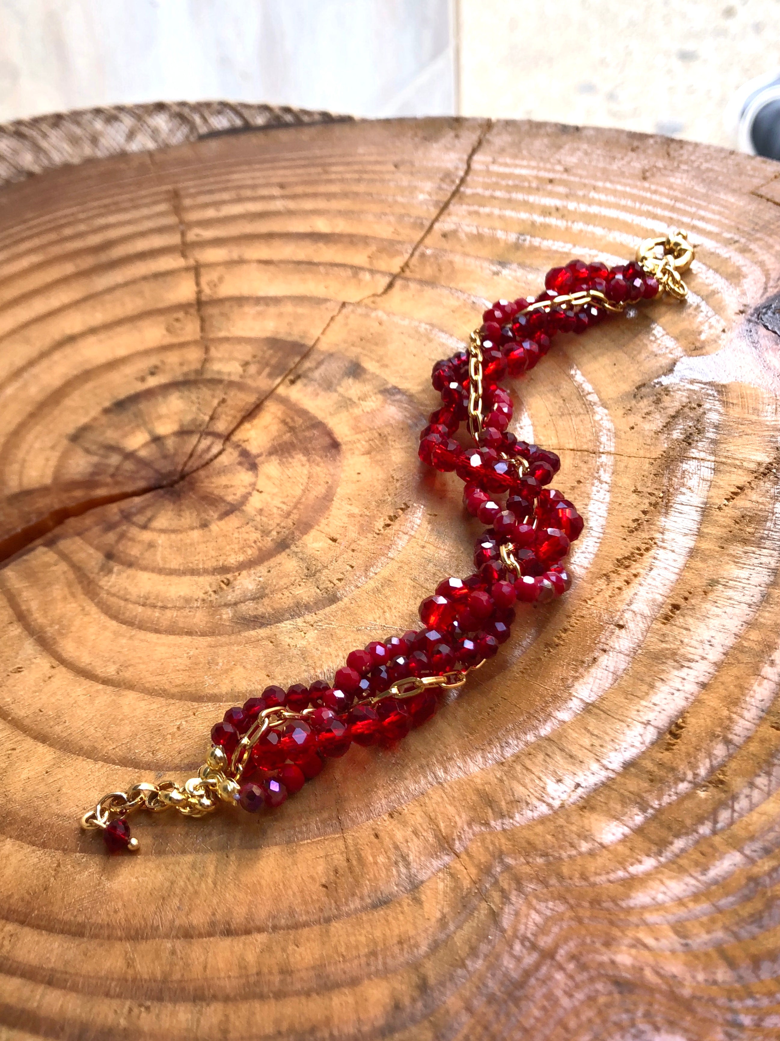 Pulseira Rebeca Torcido Com Cristais E Corrente Tons vermelho 18cm