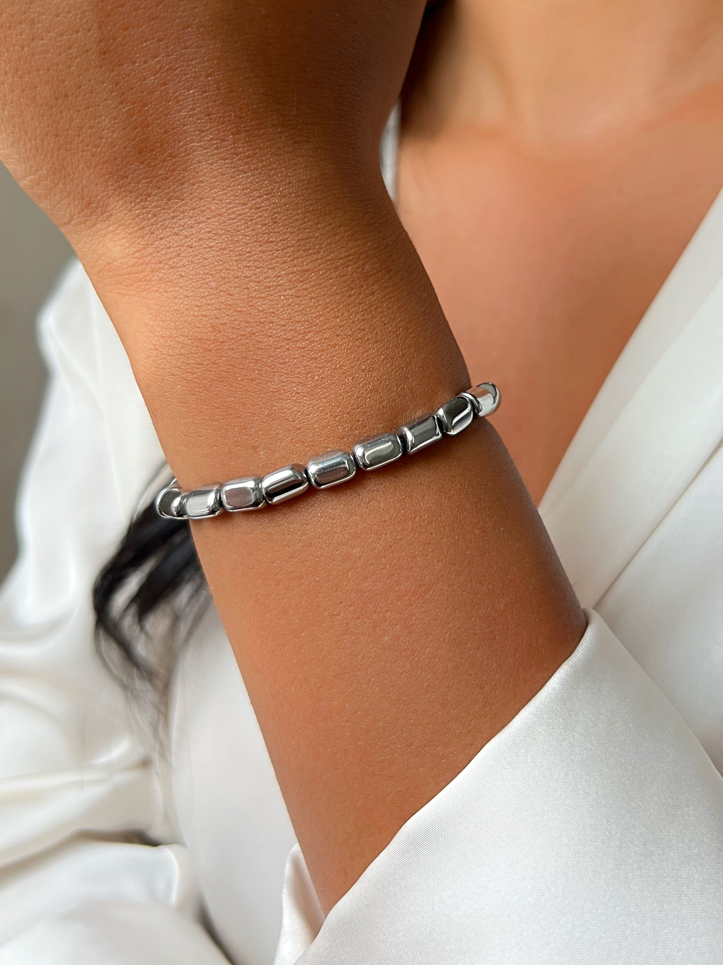 Pulseira Hematita Branca Quadrada 17cm