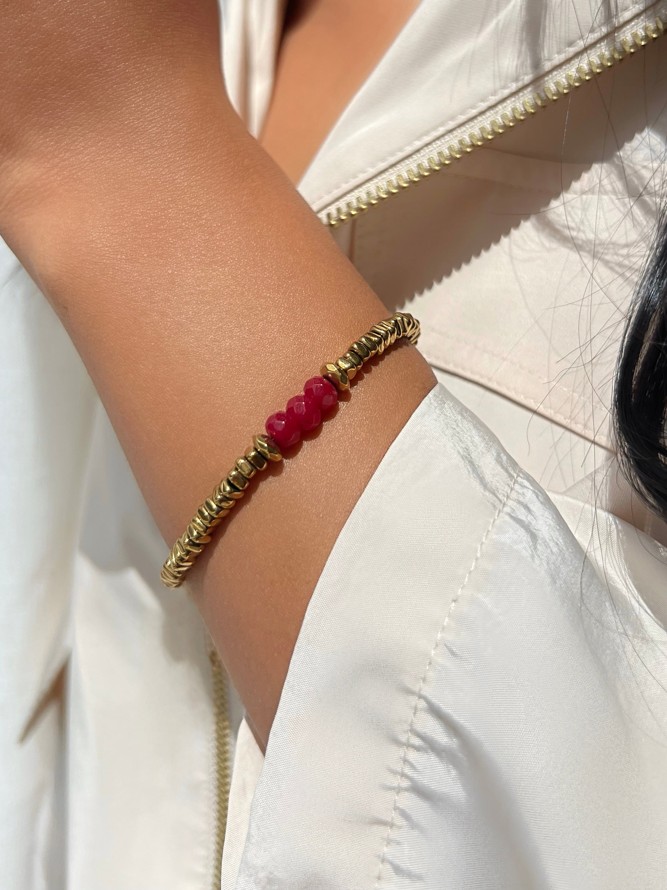 Pulseira Hematita Com Cristal Cor Rubi 17cm