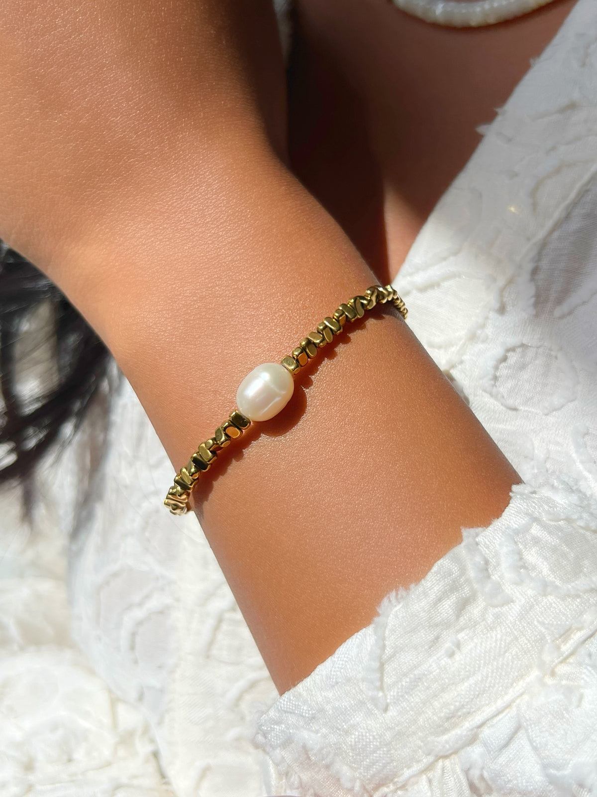 Pulseira Hematita Com Pérola Barroca 17cm