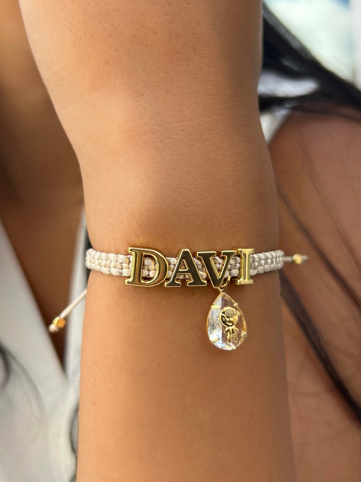 Pulseira Nome + Pin Cristal